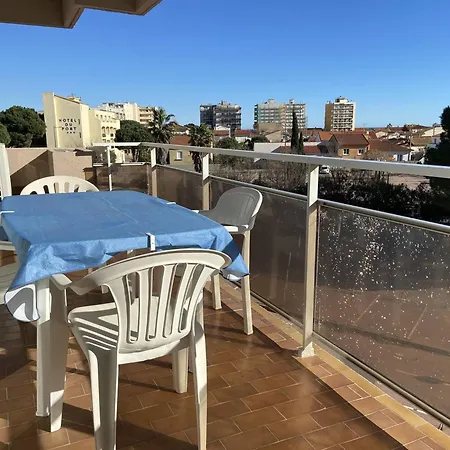 T2 Climatise Avec Parking A Plage, Proche - Fr-1-696-115 Apartment *